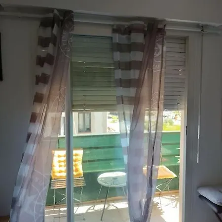 Dans Immeuble De 아파트 생로랑뒤바르